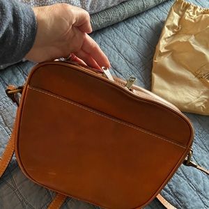 Patricia Nash adorable shoulder bag. Non-smoker.no storage bag.